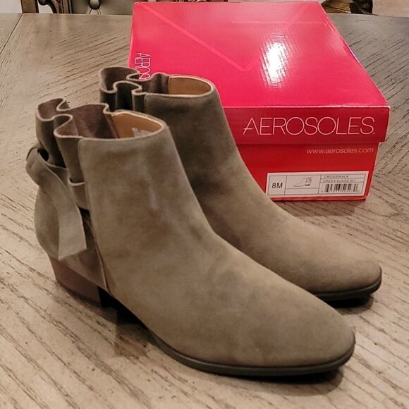 Aerosoles suede green boots size 8 NWT - Picture 12 of 12
